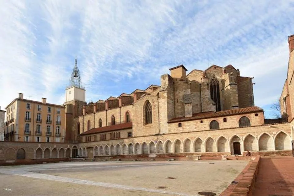 Perpignan city highlights walking tour with a local guide
