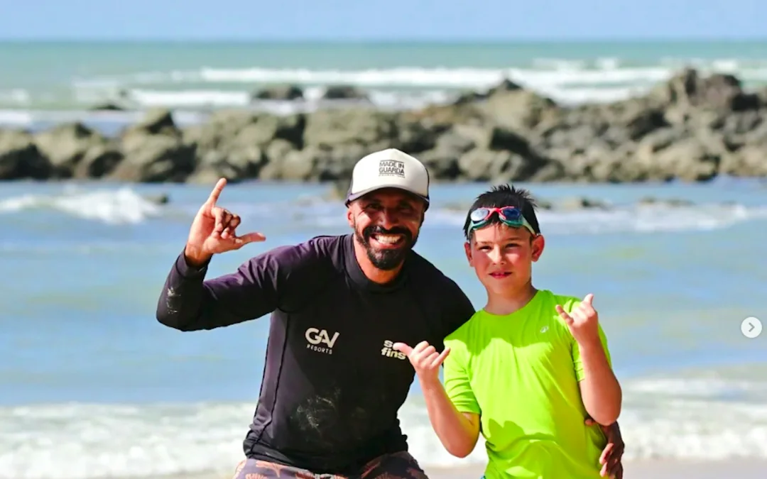 Pipa Small-Group Surf Lesson at Madeiro Beach Image 4
