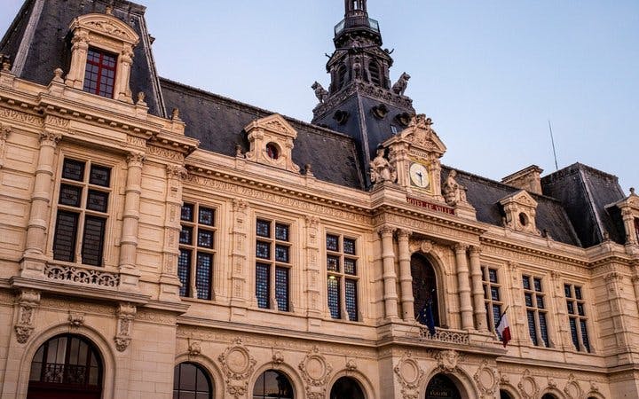 Poitiers Self-Guided Walking Tour on Mobile App Image 7