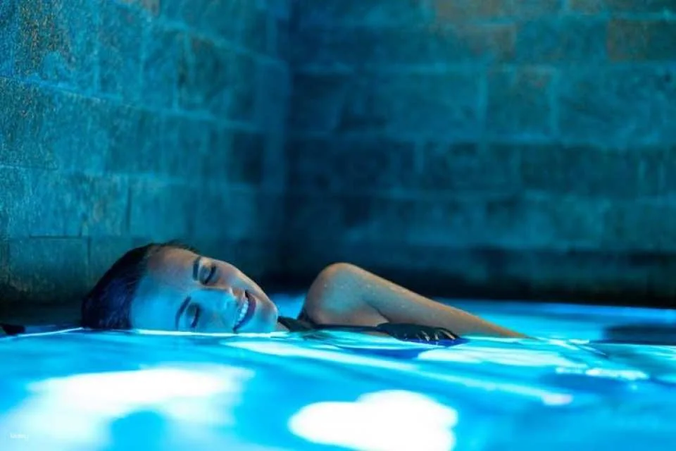 Pool and day spa tickets at Splash and Spa in Rivera