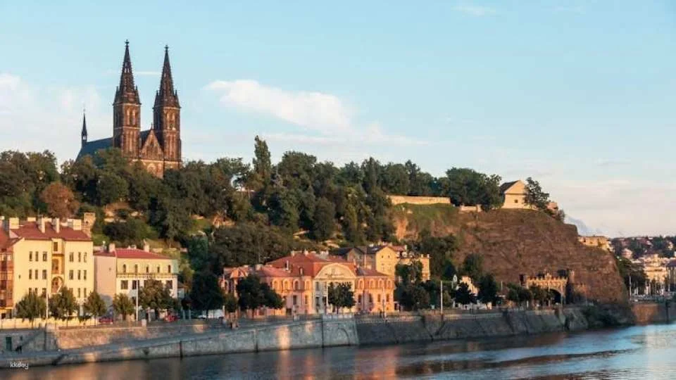 Prague audio guide with TravelMate app