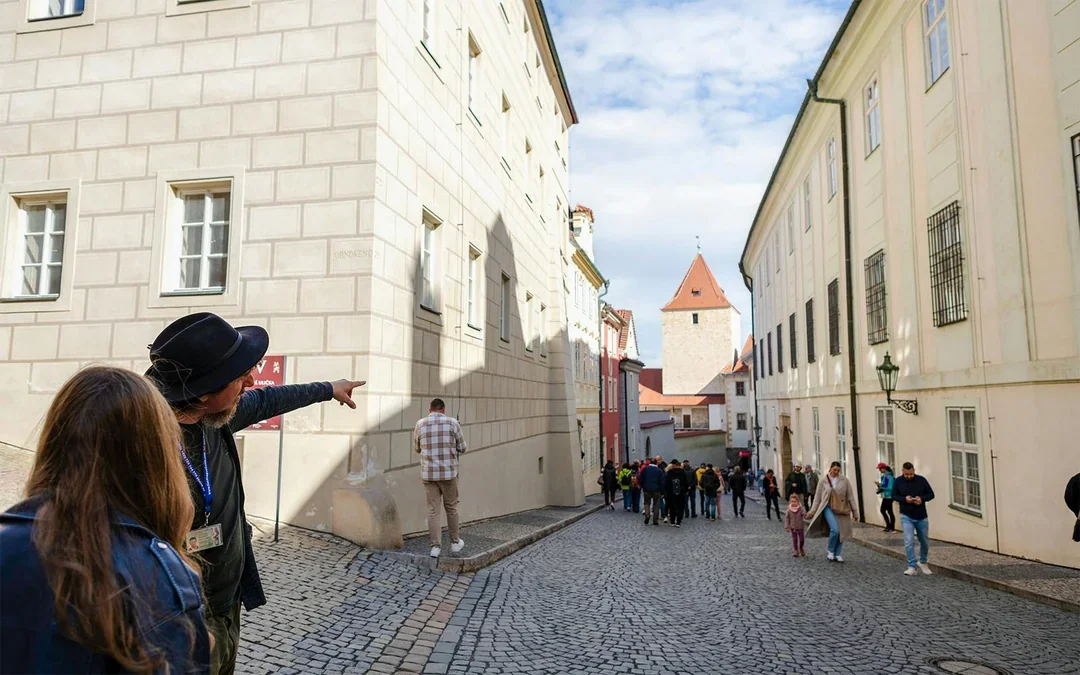 Prague Castle Guided Tour with One-Way Bus Transfer Image 5