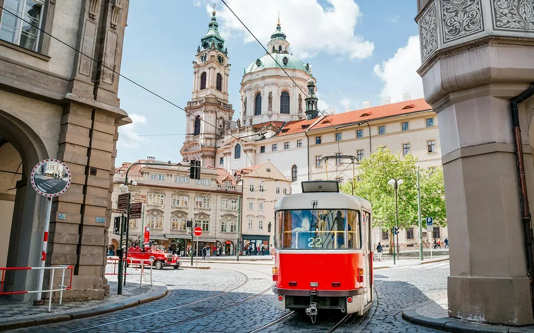 Prague Castle Private Guided Tour of Interiors & Exteriors with Entry Tickets Image 6