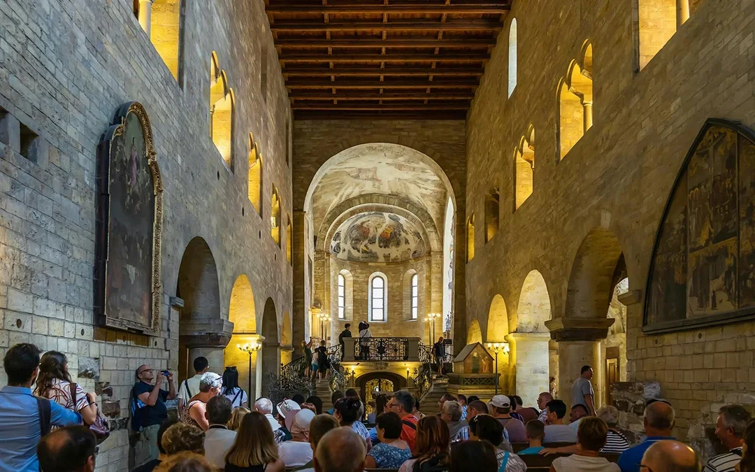 Prague Castle Private Guided Tour of Interiors & Exteriors with Entry Tickets Image 9