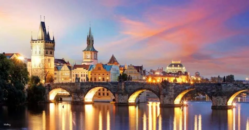 Prague city cruise