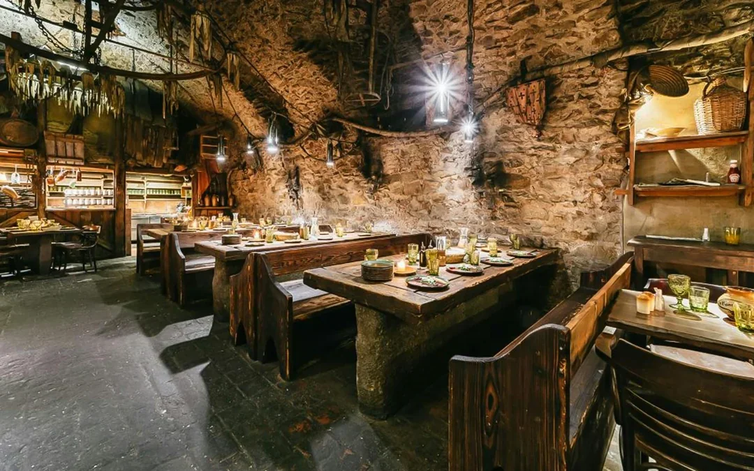 Prague: Early 3-Course Medieval Dinner with Show & Unlimited Drinks Image 7
