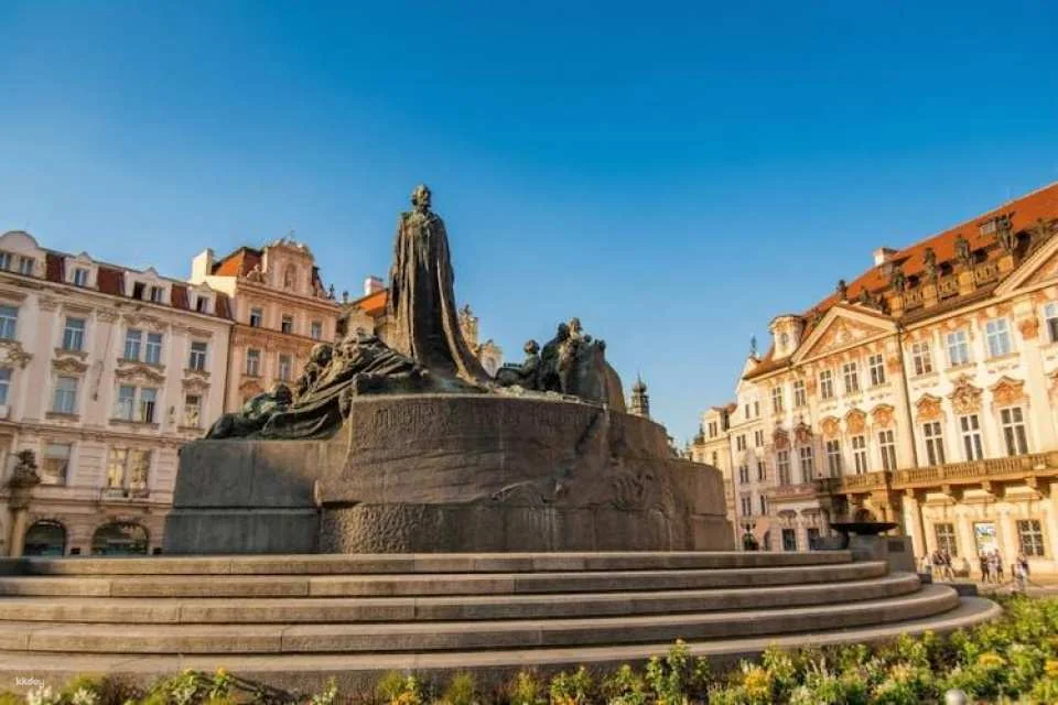 Prague National Museum Ticket and Online City Tour Audio Guide
