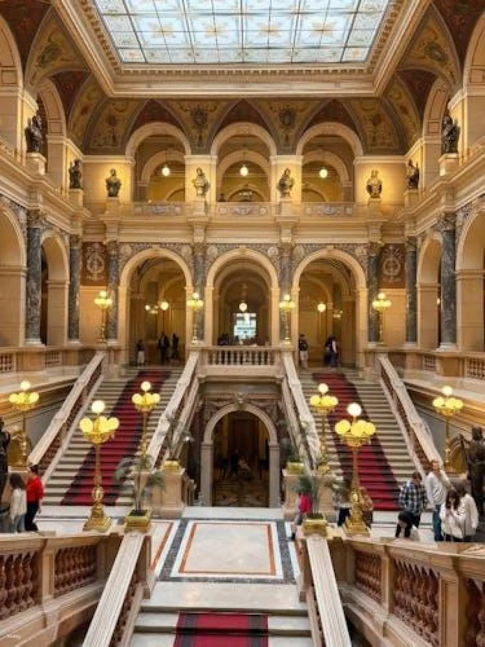 Prague National Museum Ticket and Online City Tour Audio Guide