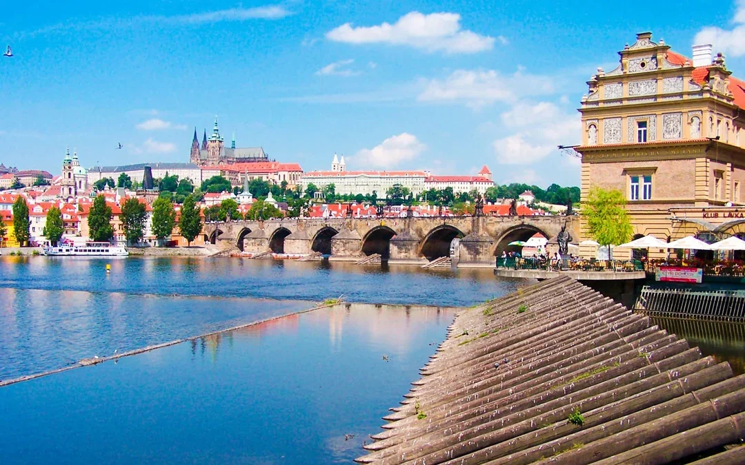 Prague Skip-the-Line Combo Ticket: Prague Castle, Jewish Town & Astronomical Clock Image 10
