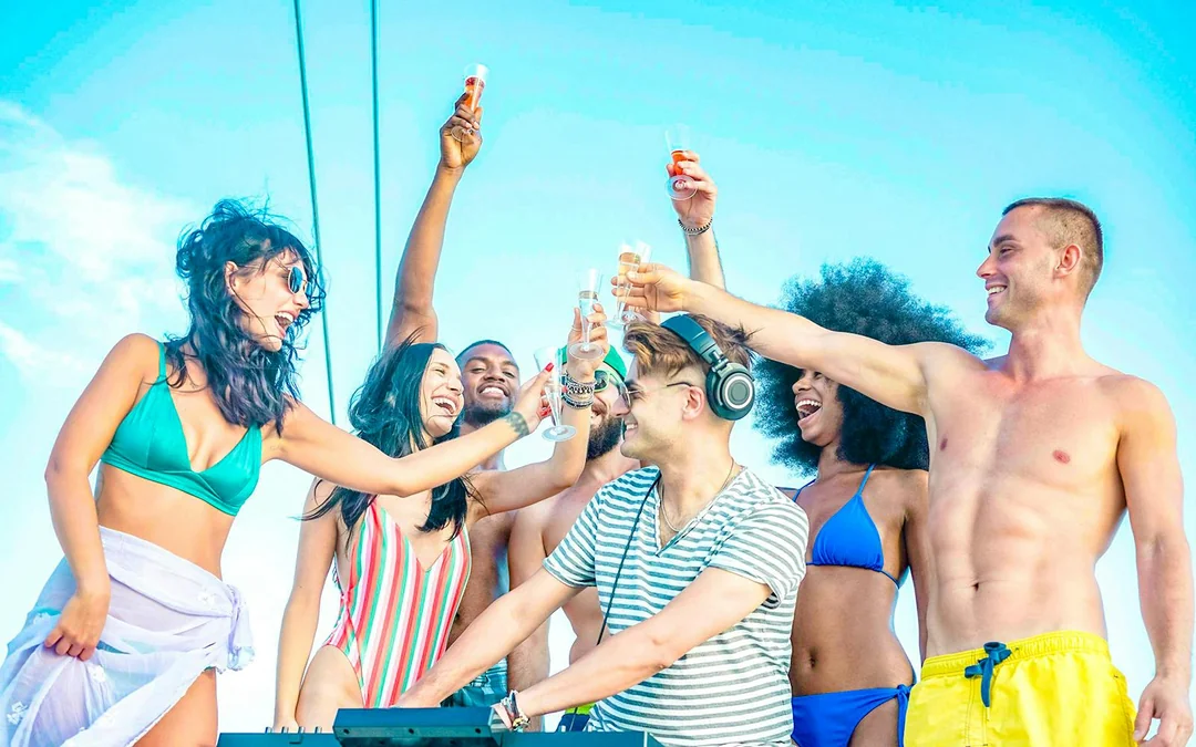 Prague Vltava River Boat Party Cruise with Live DJs and Nightclub Entry Image 4