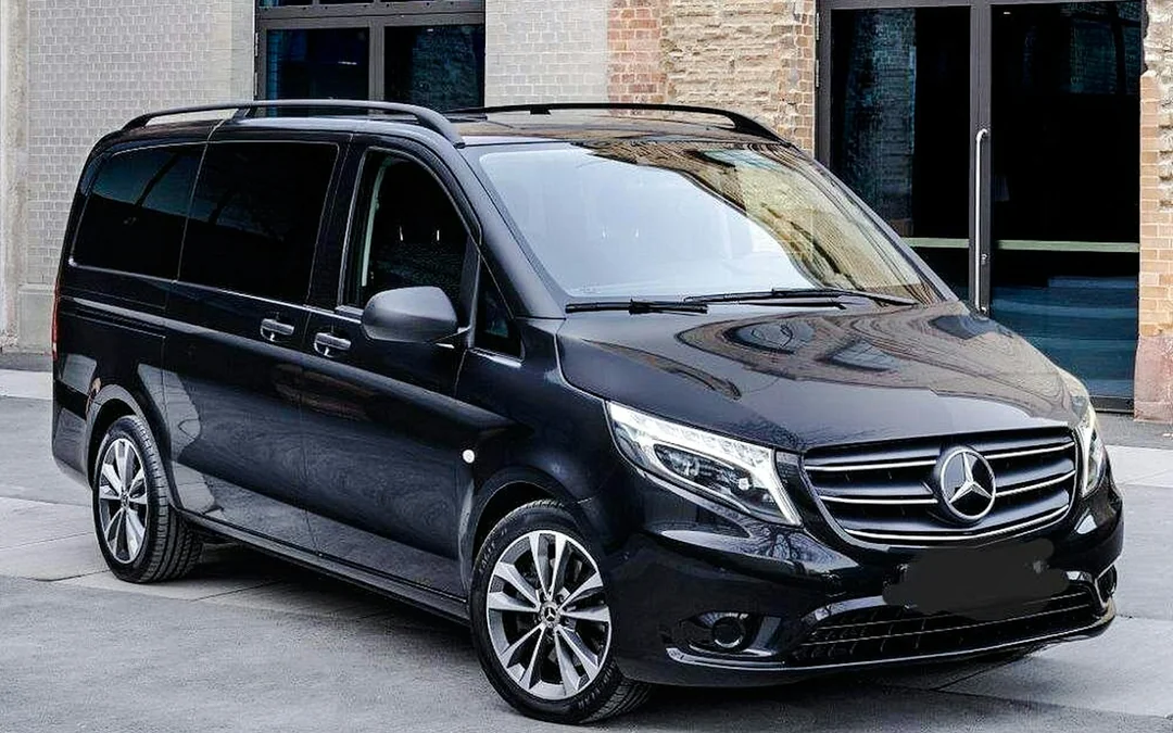 Private Fes Saïss Airport Transfer to/from Fes Hotels/Riads Image 4