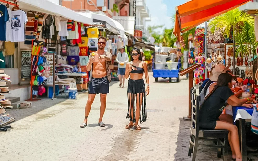 Private Isla Mujeres Catamaran Tour with Open Bar, Snorkelling and Buffet (10+ Guests) Image 9