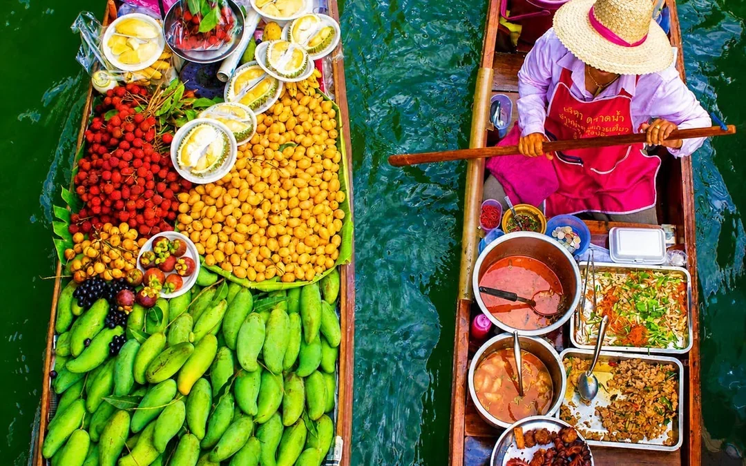 Private Tour: Maeklong Train Market, Floating Market and Klo Image 10