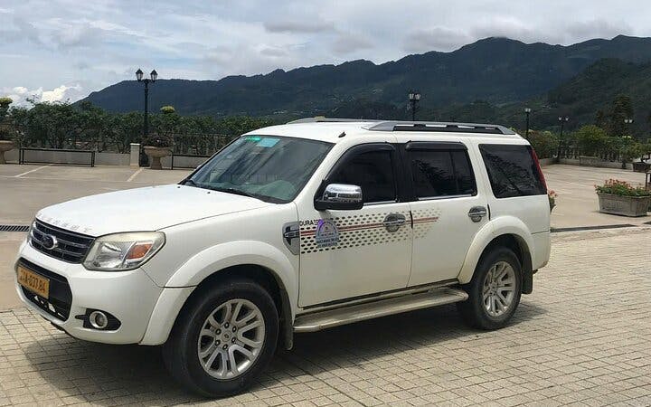 Private Transfer from Sapa to Lào Cai Train Station with Professional Driver and Hotel Pickup Image 1