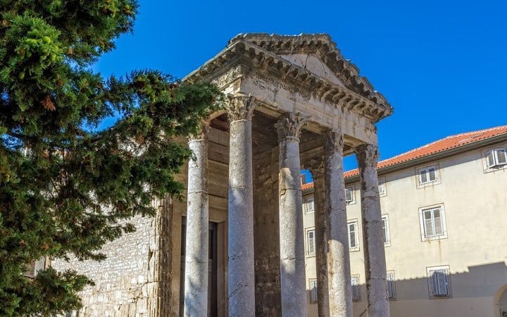 Pula Self-Guided Walking Tour on Mobile App Image 3