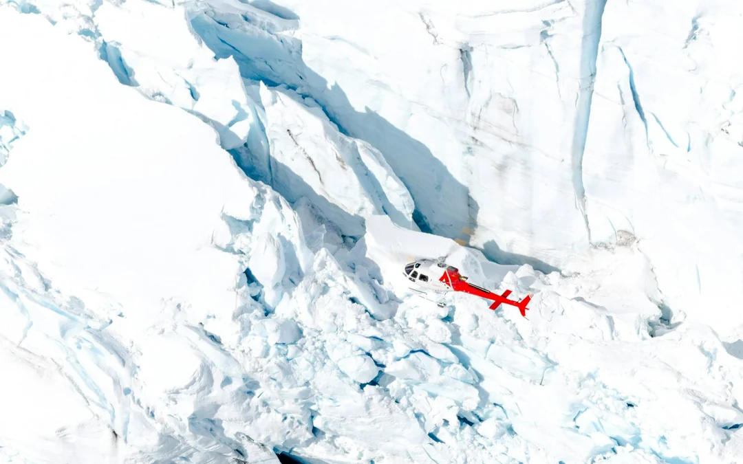 Queenstown Helicopter Flight to Mount Aspiring National Park & Earnslaw Burn with Glacier Landing Image 3