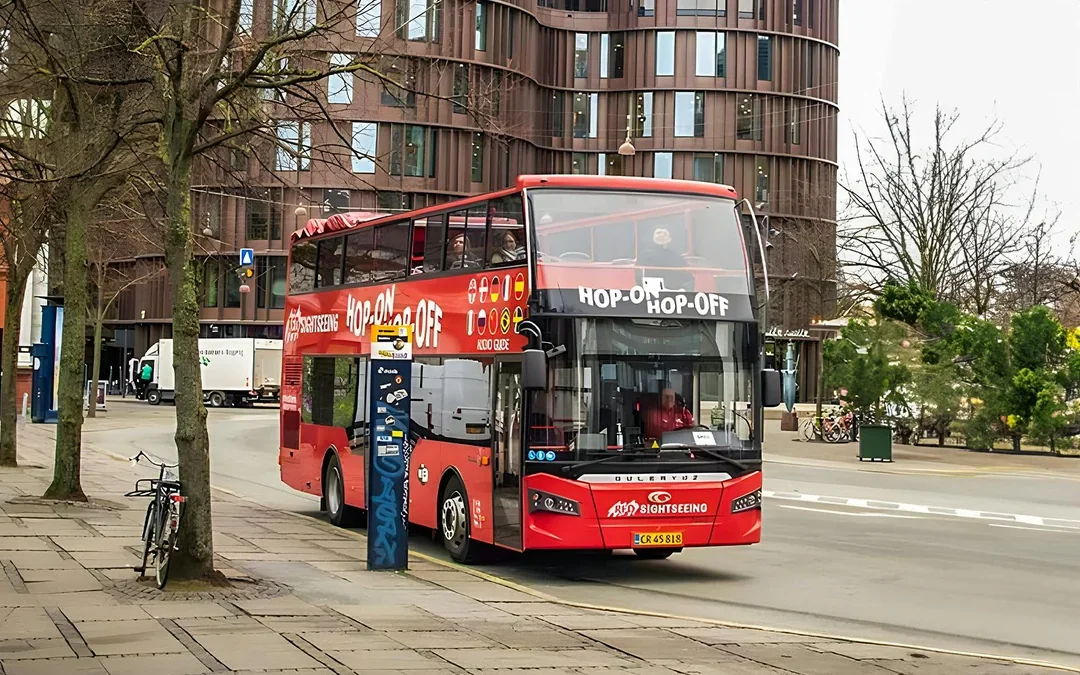 RED Sightseeing: Copenhagen Hop-on Hop-off Bus Tour  Image 2