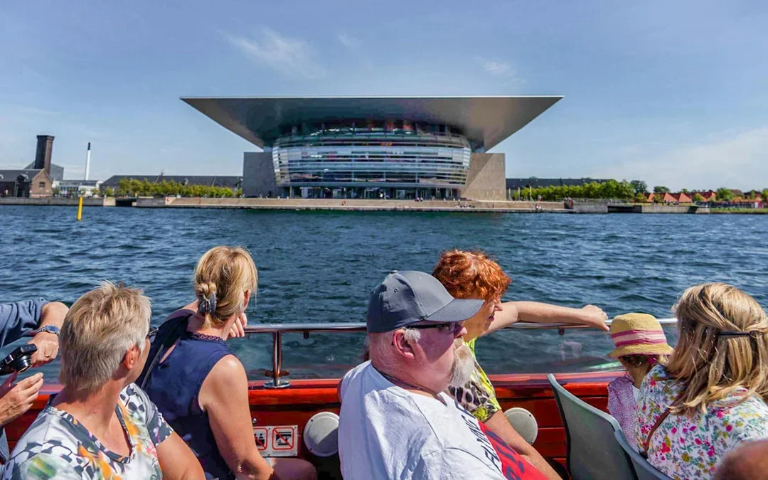 RED Sightseeing: Copenhagen Hop-on Hop-off Bus Tour  Image 5