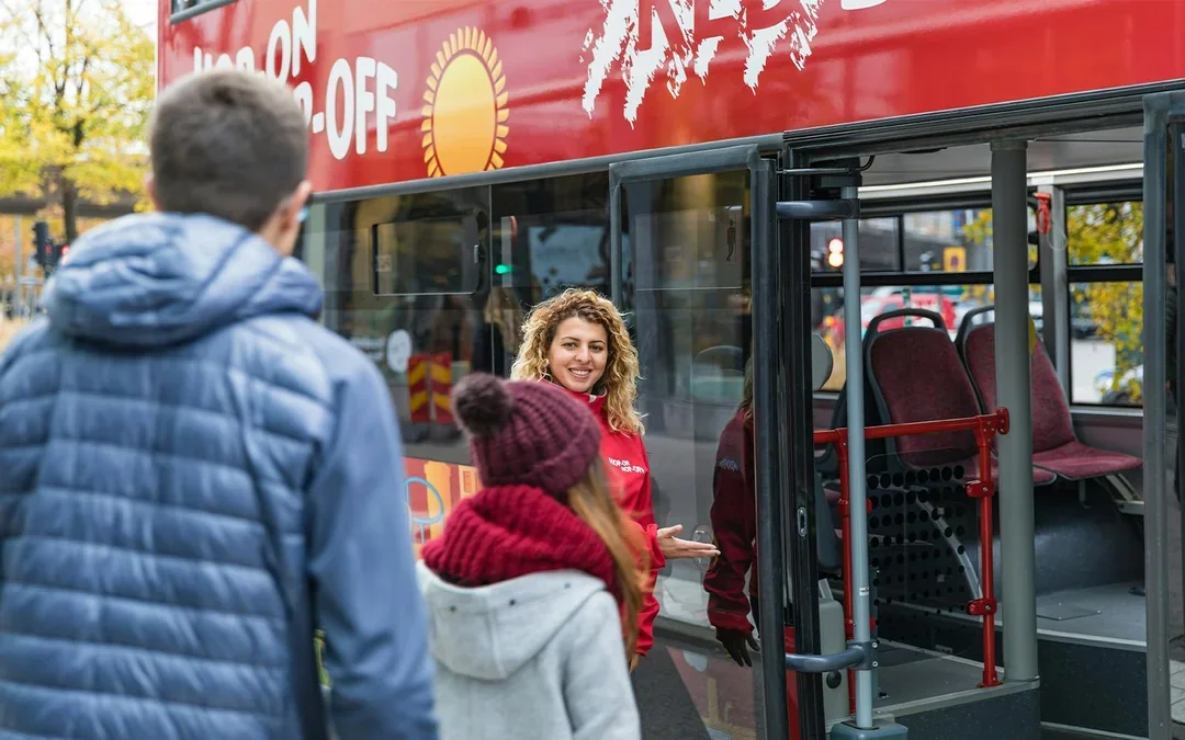 RED Sightseeing: Stockholm Hop-on Hop-off Bus with Optional Boat Tour Image 3