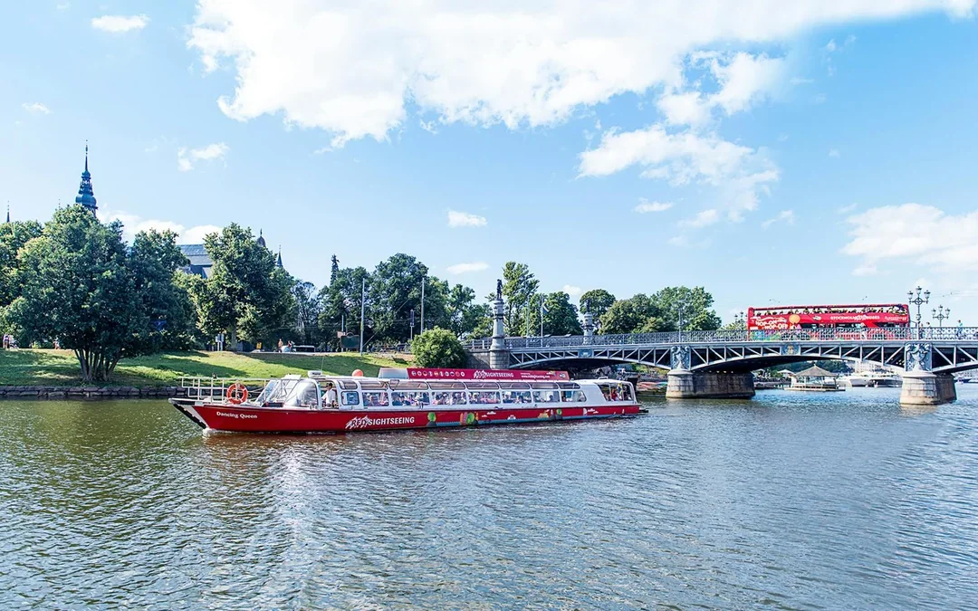 RED Sightseeing: Stockholm Hop-on Hop-off Bus with Optional Boat Tour Image 10