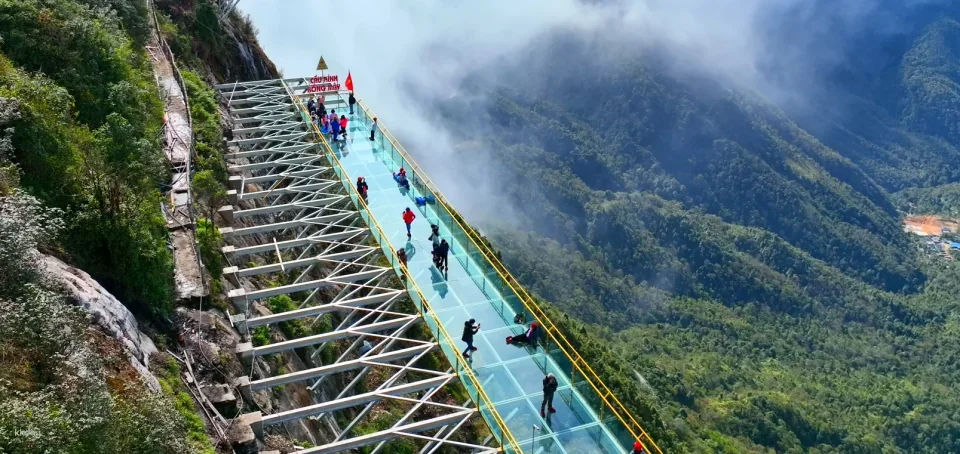 Rong May Glass Bridge in Sapa Admission Ticket | Vietnam