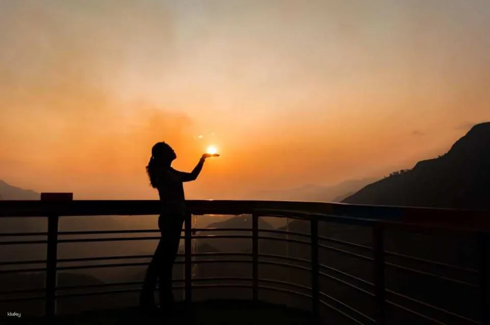 Rong May Glass Bridge in Sapa Admission Ticket | Vietnam