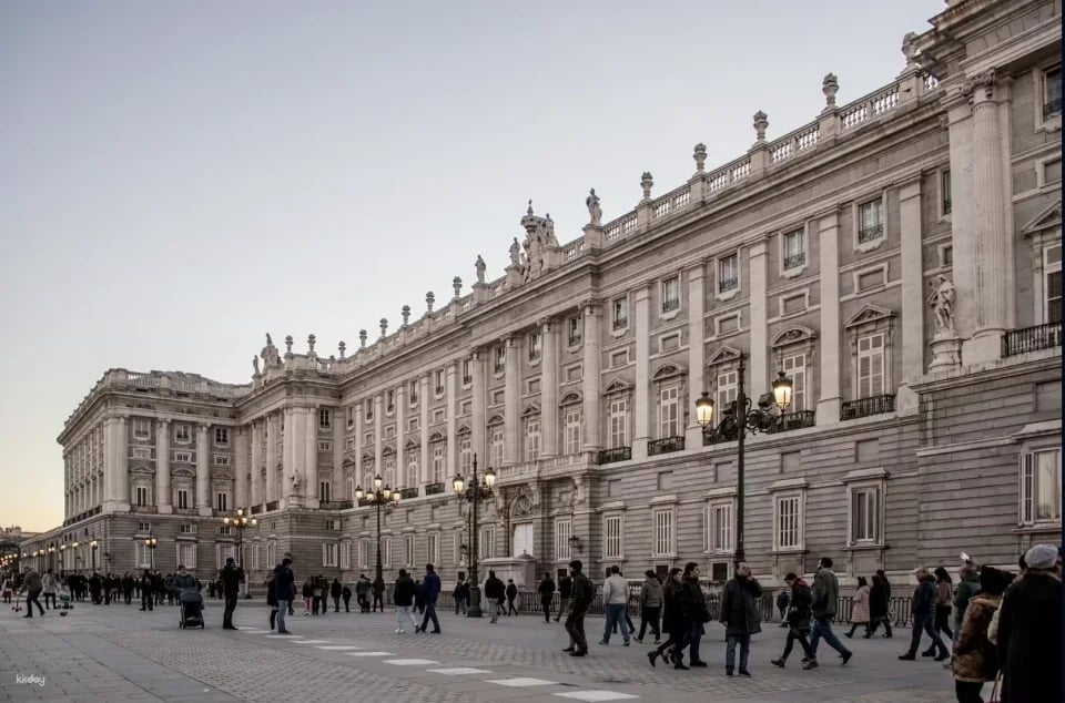 Royal Palace of Madrid: Fast Track Entry | Madrid