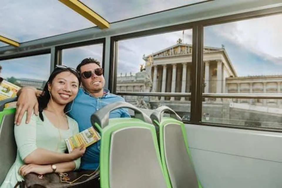 Royal Vienna 48-hour hop-on hop-off bus