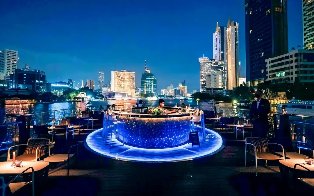 Saffron Dinner Cruise by Banyan Tree (5 Star Luxury Hotel) with Unlimited Soft Drinks Image 1