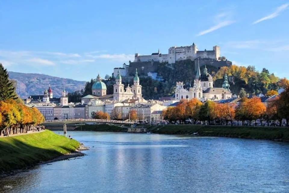 Salzburg City Tour with a historian