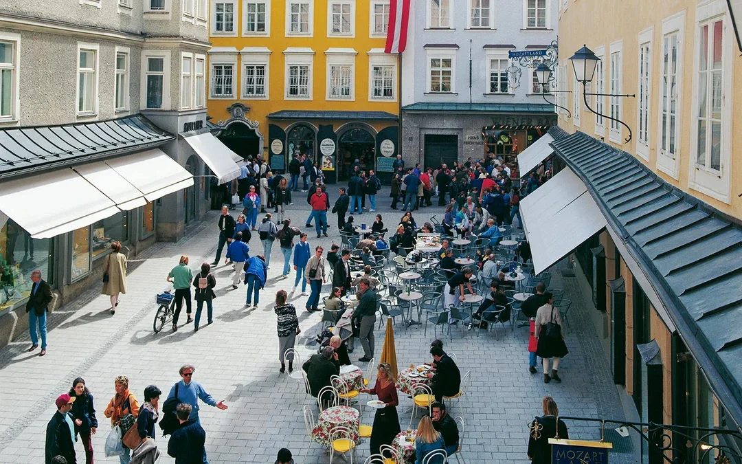 Salzburg Sightseeing: Hop-on Hop-off Bus Tour Image 5