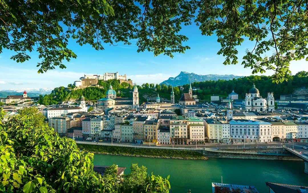 Salzburg Sightseeing: Hop-on Hop-off Bus Tour Image 6