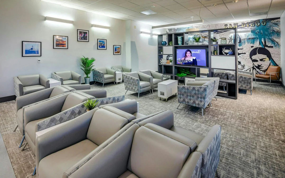 San Diego International Airport: Aspire Lounge at Terminal 2 Image 3