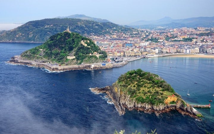 San Sebastian Self-Guided Walking Tour on Mobile App Image 2