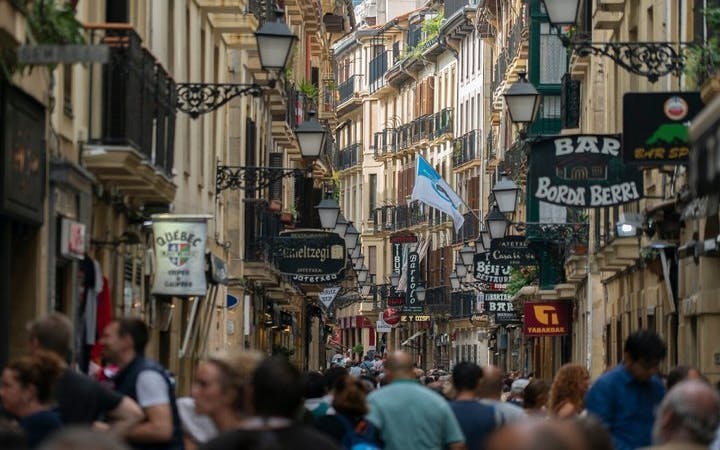San Sebastian Self-Guided Walking Tour on Mobile App Image 3