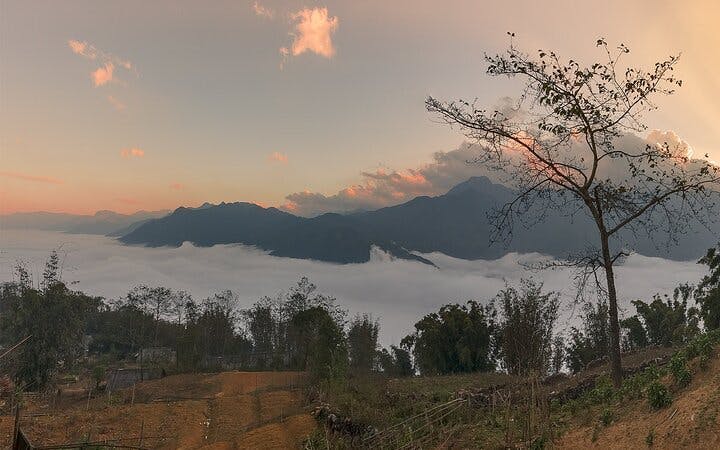 Sapa 21km Guided Trail-Running Day Tour with Local Guide and Mountain Views Image 3