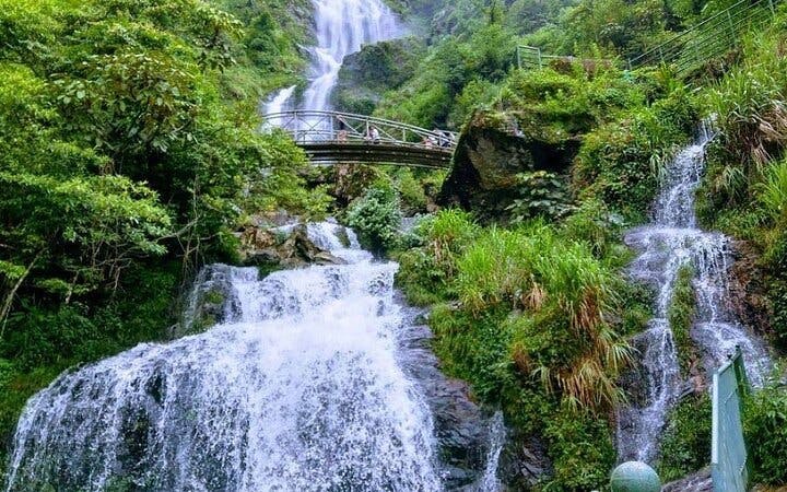 Sapa Private Car Tour: Silver Waterfall, Love Waterfall, and Lonely Tree Entry Tickets Image 10