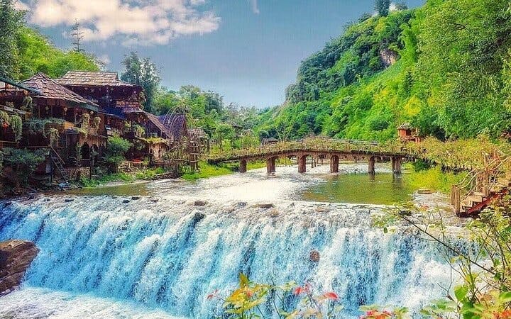 Sapa Private Guided Car Tour of Villages, Waterfalls, and Scenic Sites with Hotel Pickup Image 4
