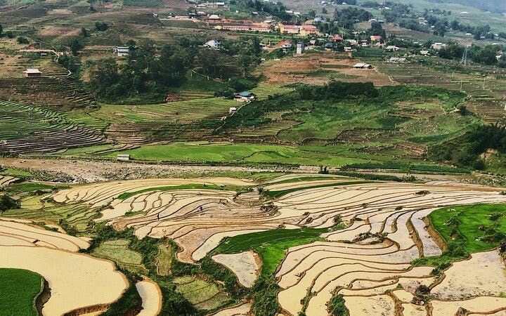 Sapa Trekking Tour with Local Guide and Homestay in Ta Phin Village Image 3