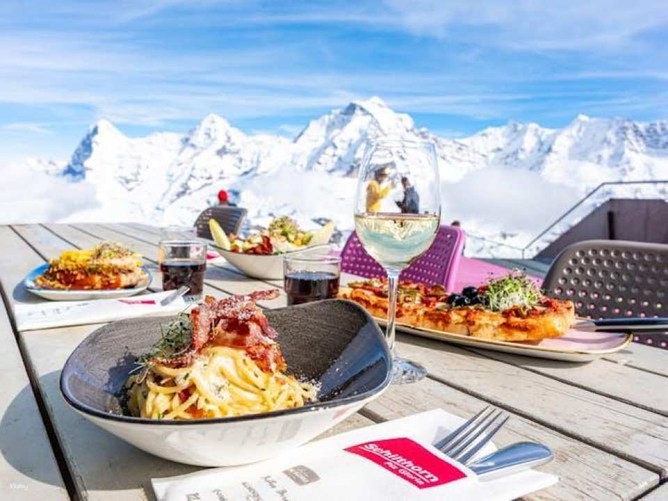 Schilthorn cable car ticket from Mürren or Stechelberg