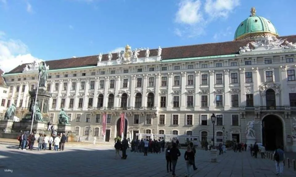 Schönbrunn Palace Visit and Vienna City Tour
