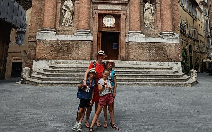 Secrets of Siena: Self-Guided City Exploration Game Image 4
