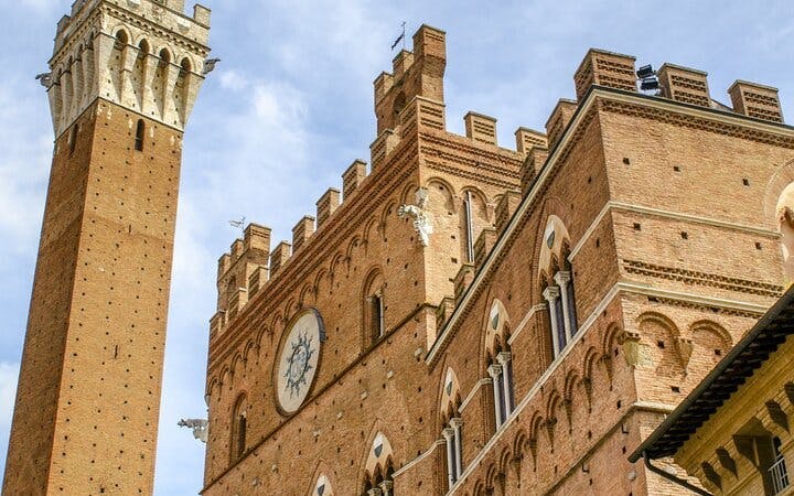 Secrets of Siena: Self-Guided City Exploration Game Image 7