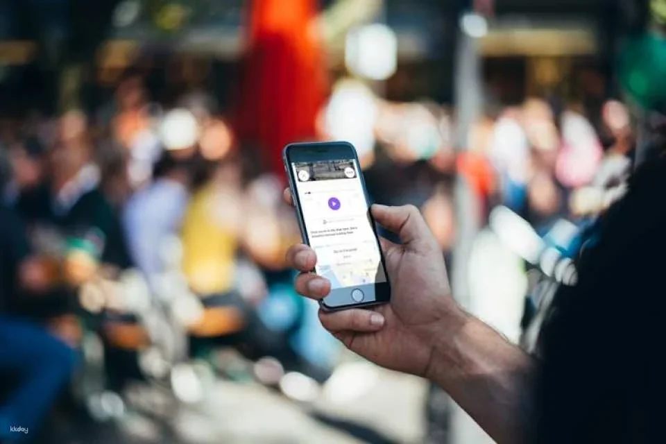 Self-guided audio tour of the Carouge district in Geneva