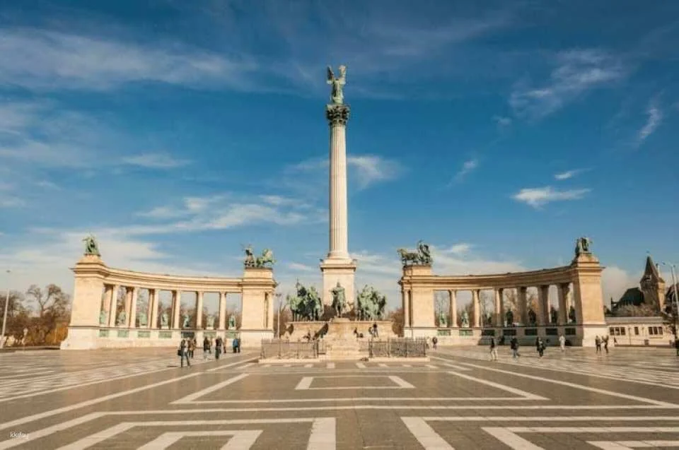 Self-guided discovery pack of Budapest