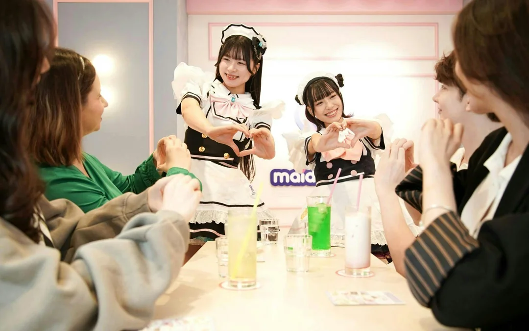 Shinjuku Maid Cafe by Maidreamin Image 3