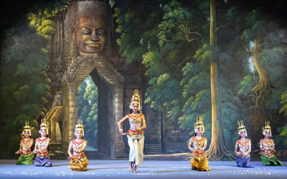 Siem Reap: Apsara Dance Show, Buffet Dinner and Hotel Tuk-Tuk Pickup and Drop off | Cambodia