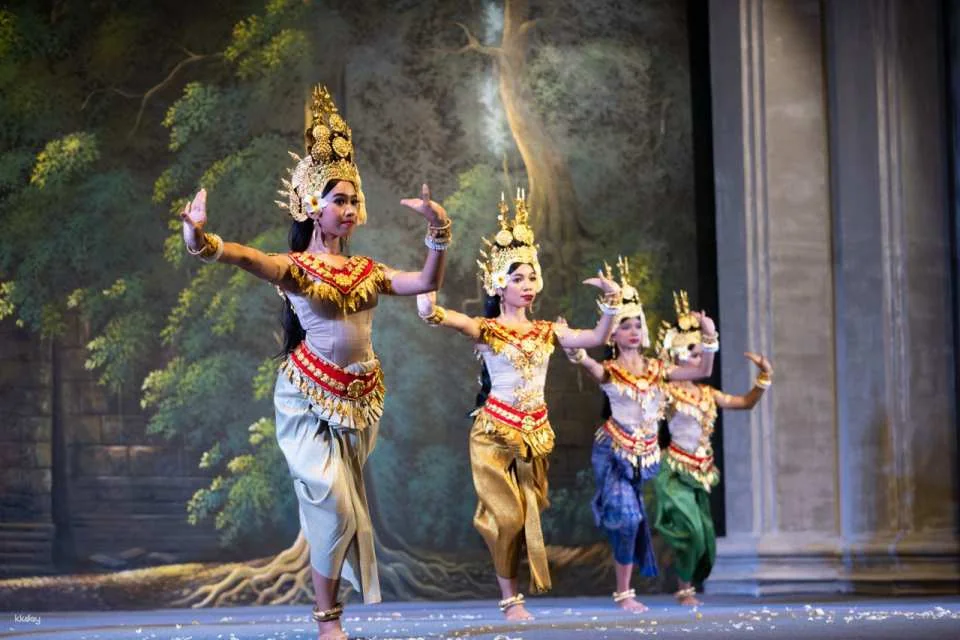 Siem Reap: Apsara Dance Show, Buffet Dinner and Hotel Tuk-Tuk Pickup and Drop off | Cambodia