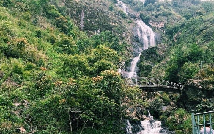 Silver Waterfall, Heaven Gate, Glass Bridge, and Lonely Tree Private Car Tour with Entry Tickets and Guide Image 3