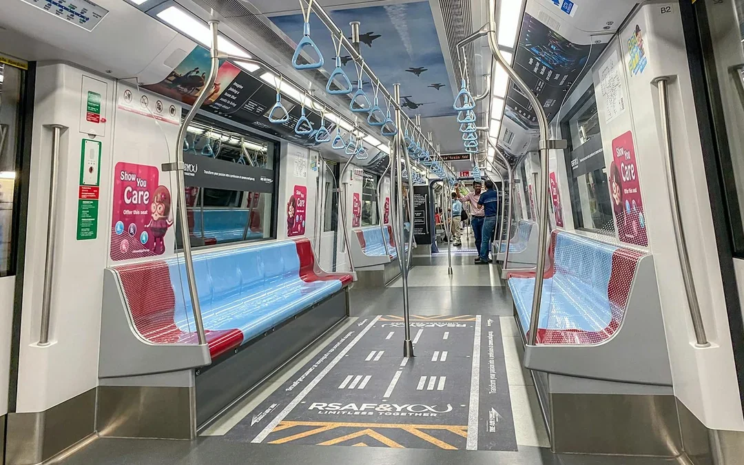 Singapore Tourist Pass: Unlimited Public Transport & Discounts Image 3